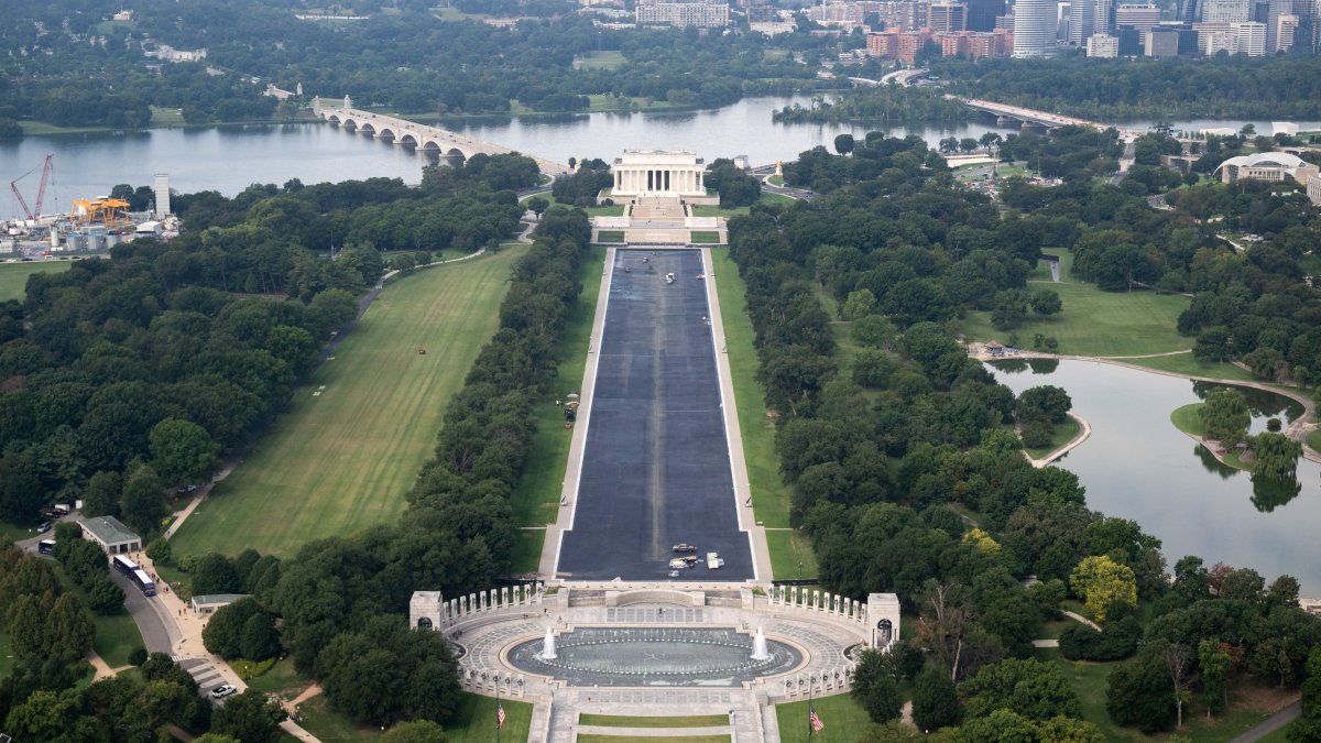 Trump administration awards another $2.7 million to fix Reflecting Pool problems