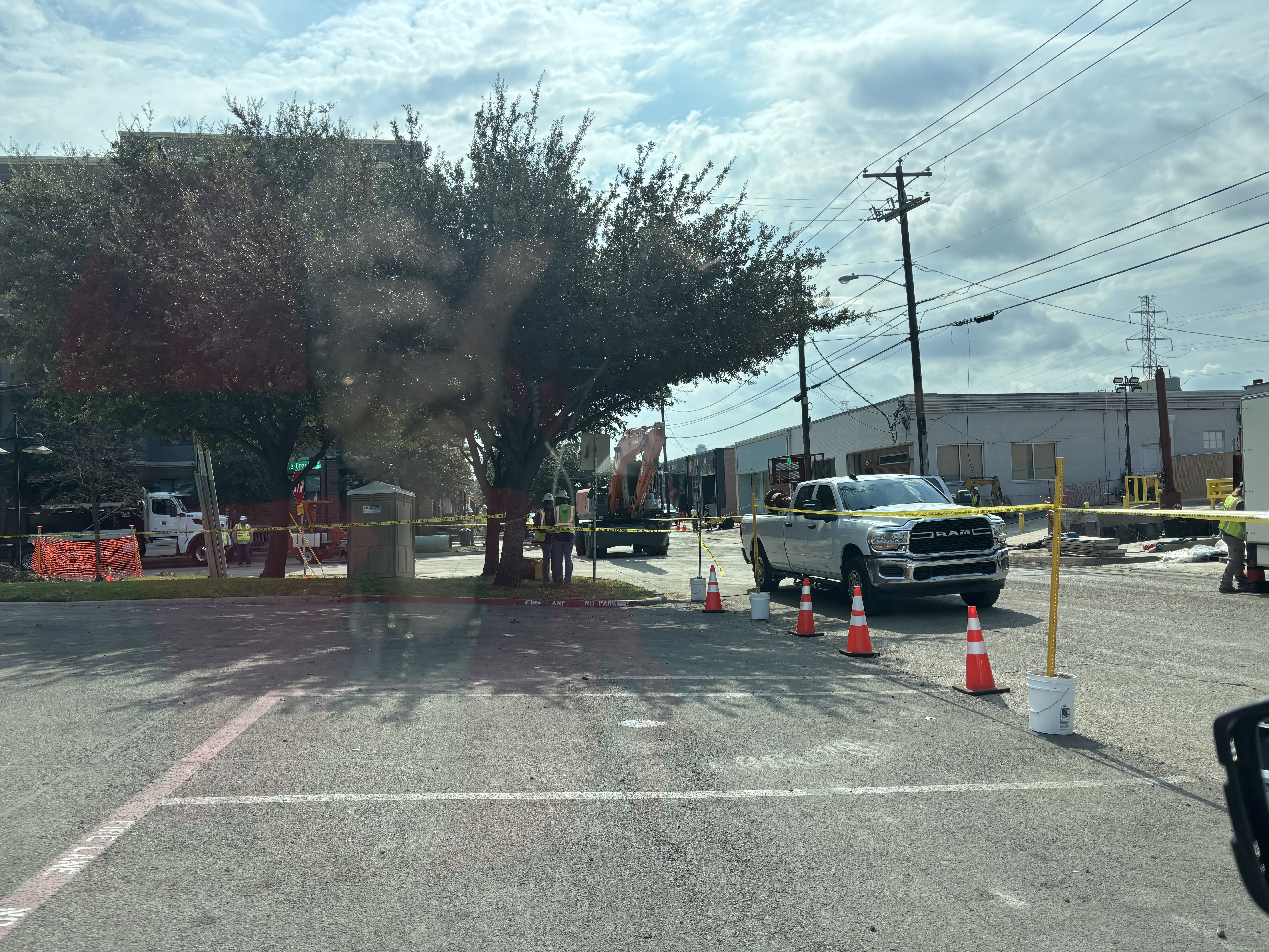 nbcdfw.com - Charles Nichelson - Atmos contract workers hospitalized after pipe 'exploded' in Dallas Monday: DFR