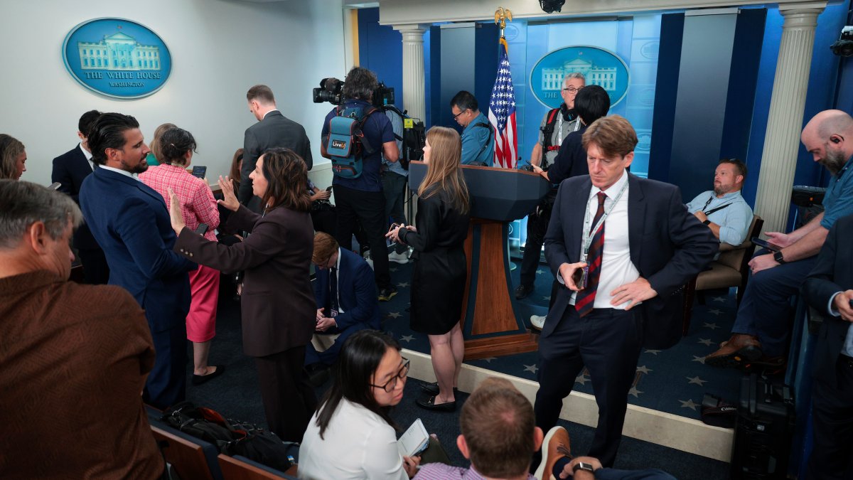 CNN, MS NOW and Politico to sue Trump administration over White House ban