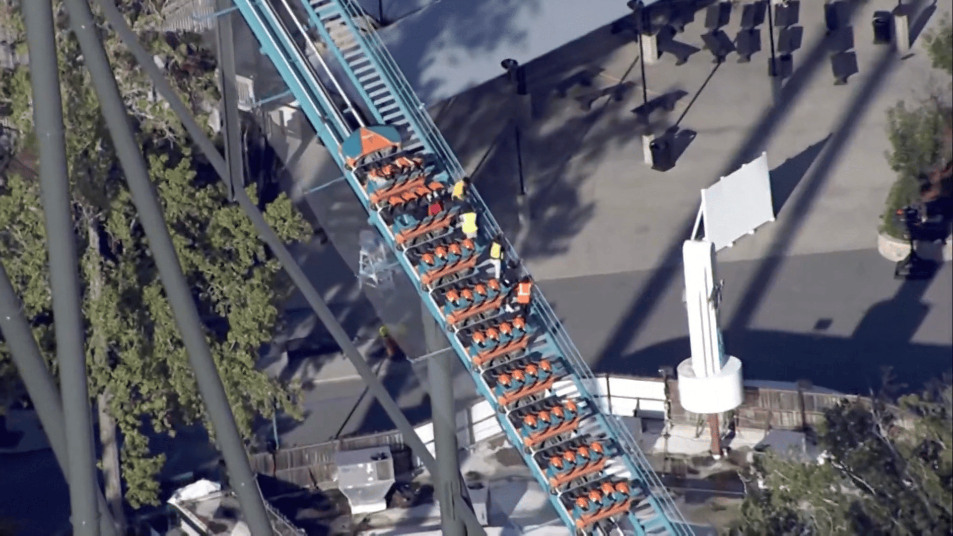 Local atty. talks ride safety after man dies falling off roller coaster in GA