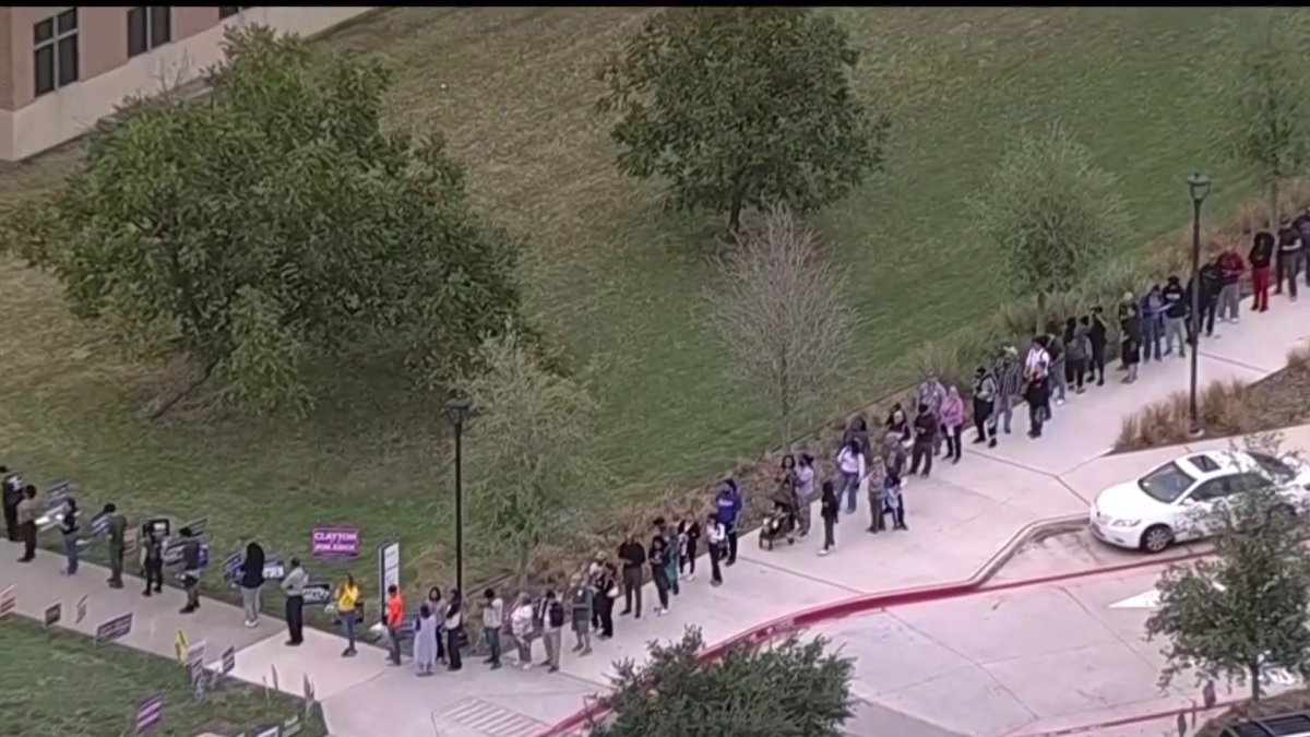 North Texas voters saw long lines on last day of early voting