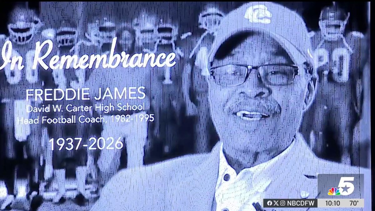 Dallas Carter mourns Freddie James at football game