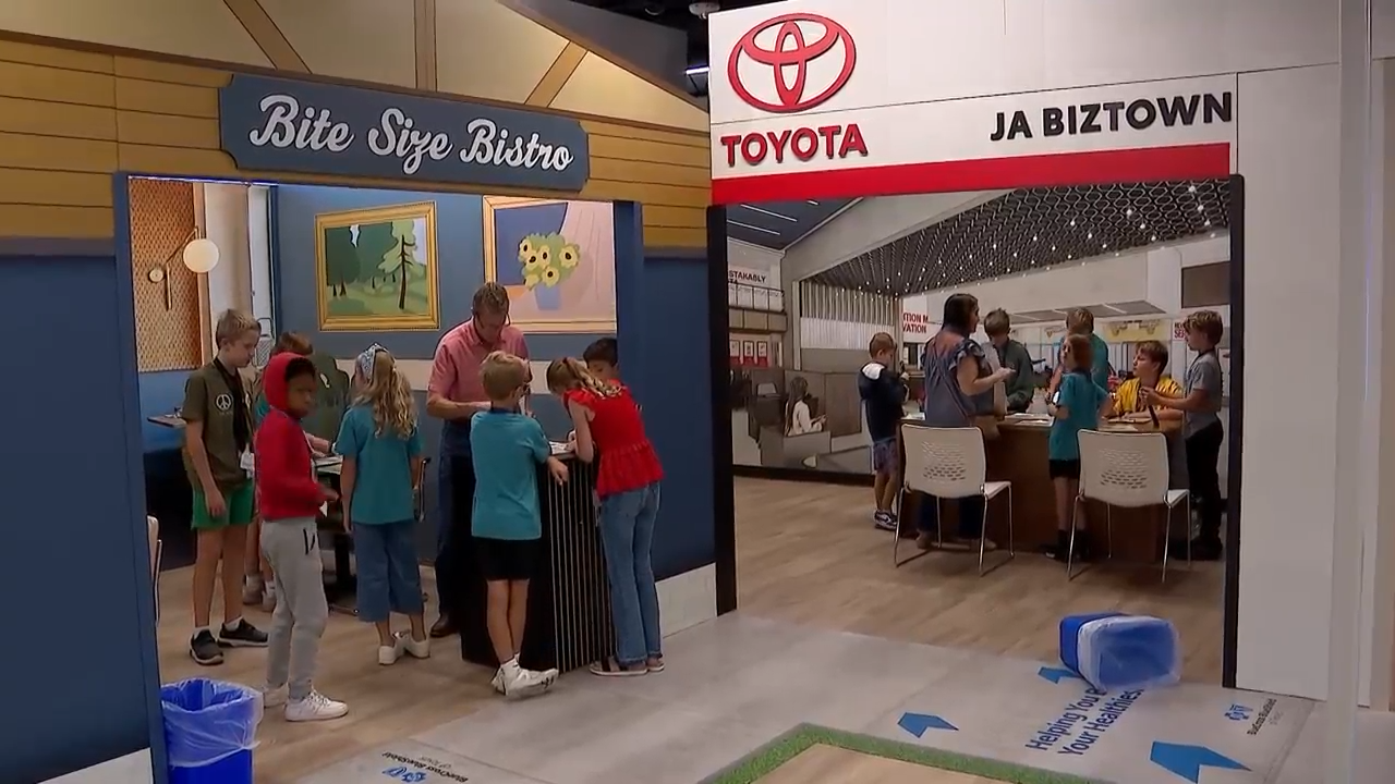 nbcdfw.com - Wayne Carter - This mini city is teaching Richardson ISD students how to run a business