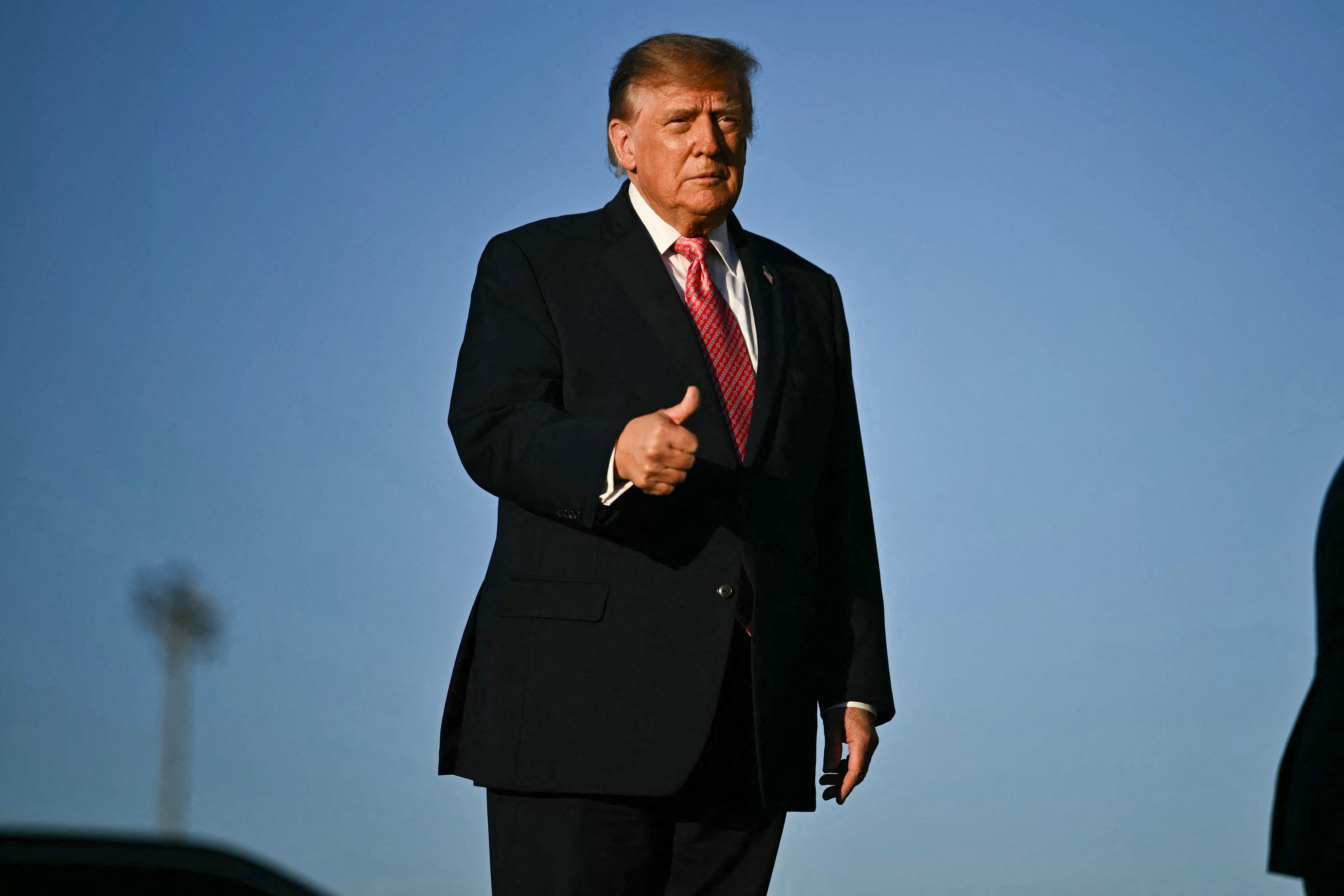 Trump and Vance announce a $25M whistleblower program for alleged fraud
