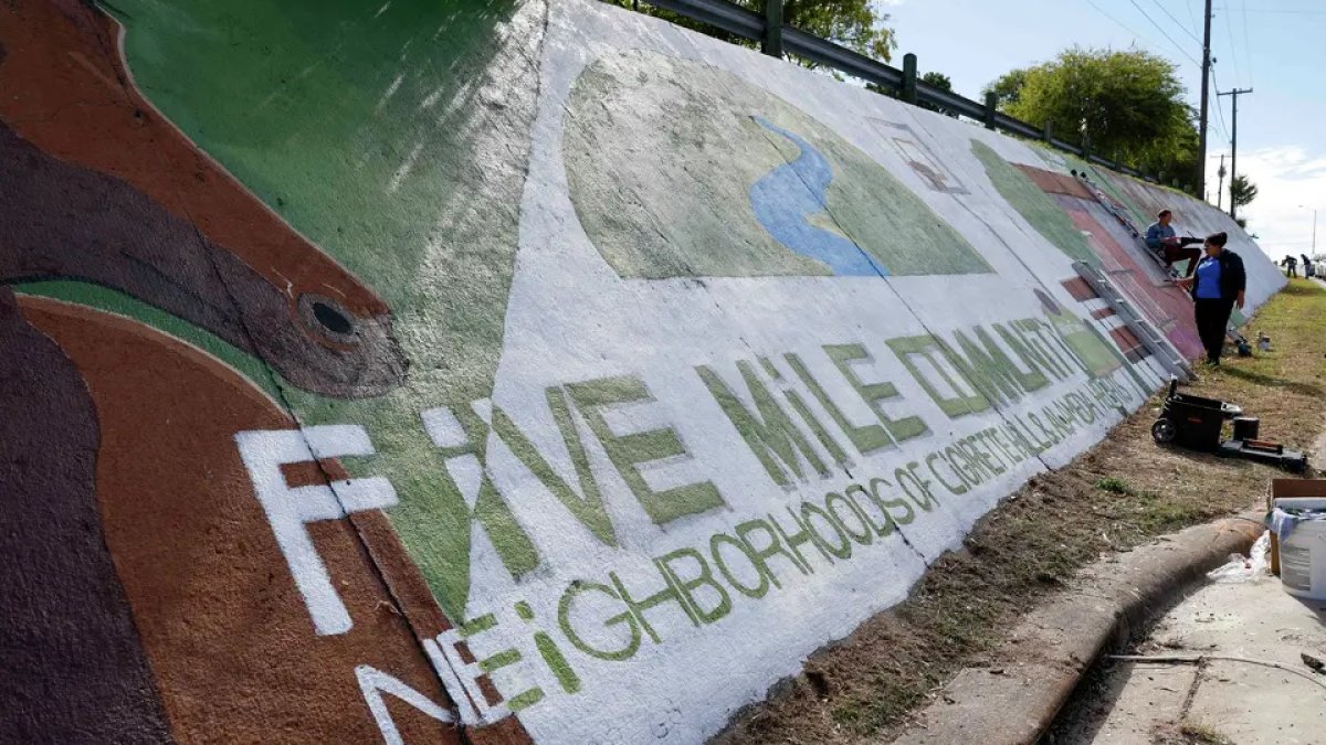Dallas' historic Five Mile community brings its fading mural back to life