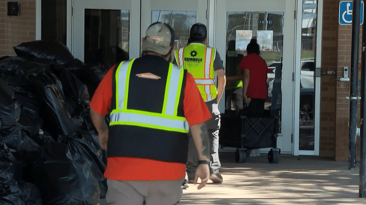 Meacham Middle School students temporarily relocate after rain damages Fort Worth camp...