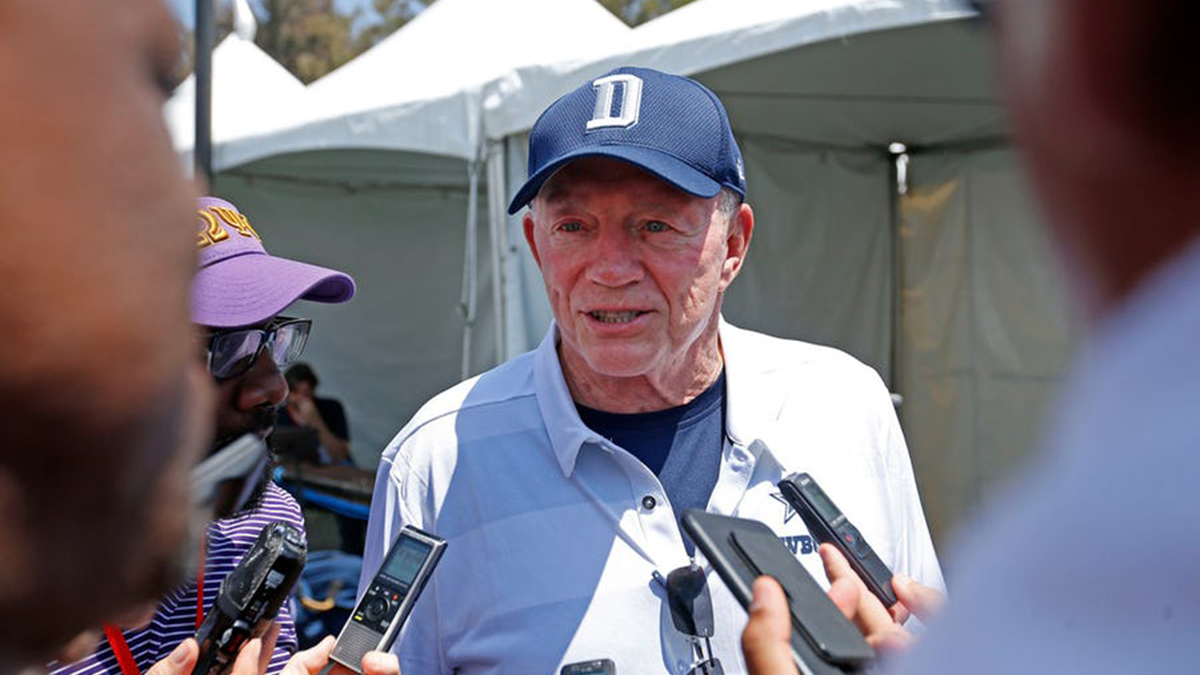 Jones Reaffirms Papa John's Relationship