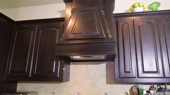Homeowner Upset With Holes In New Cabinets Nbc 5 Dallas Fort Worth
