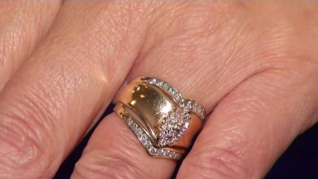 Good Samaritan Reunites Desoto Woman With Missing Wedding Ring Nbc Good Samaritan Reunites Desoto Woman With Missing Wedding Ring