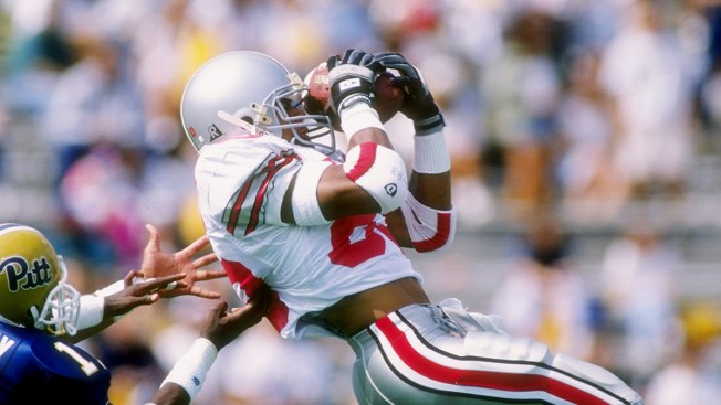 Former Ohio State wide receiver Terry Glenn died in a auto accident Former Ohio State wide receiver Terry Glenn died in a auto accident