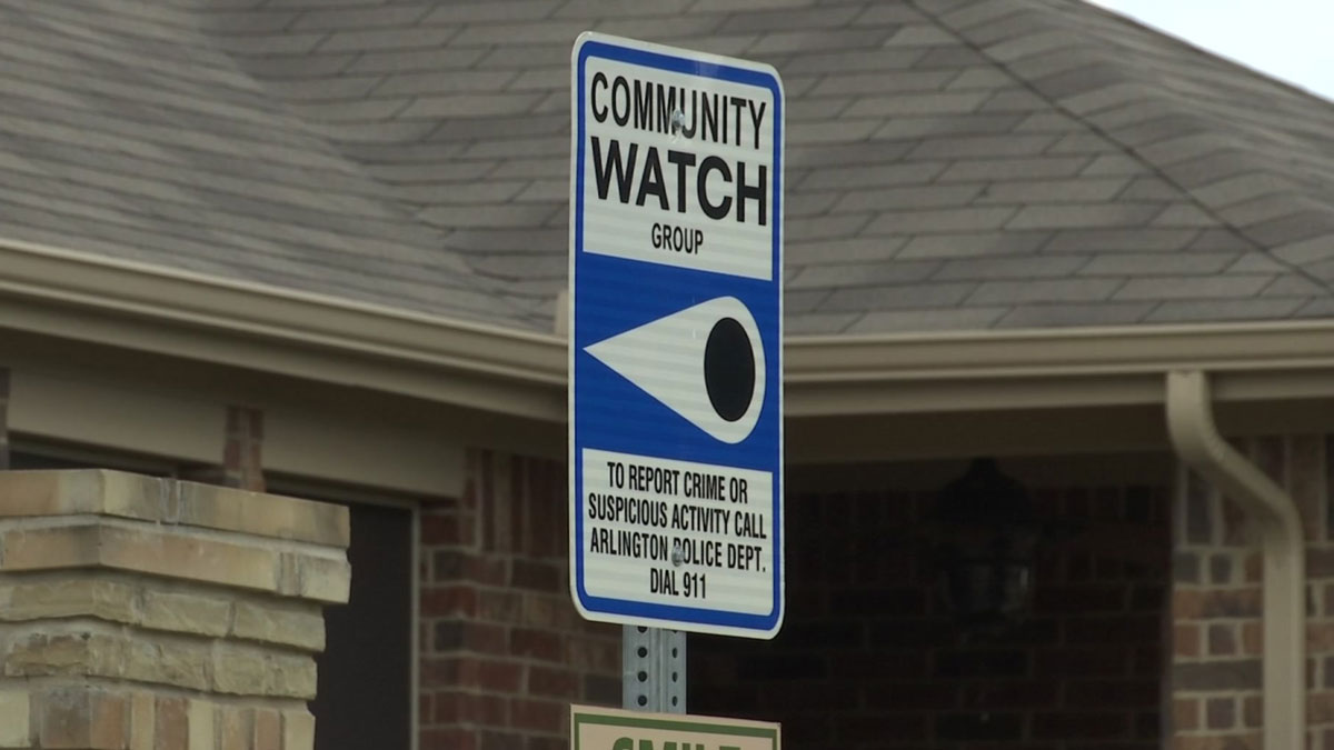 Arlington Police Look for Man Who Tried to Kidnap 9-Year-Old