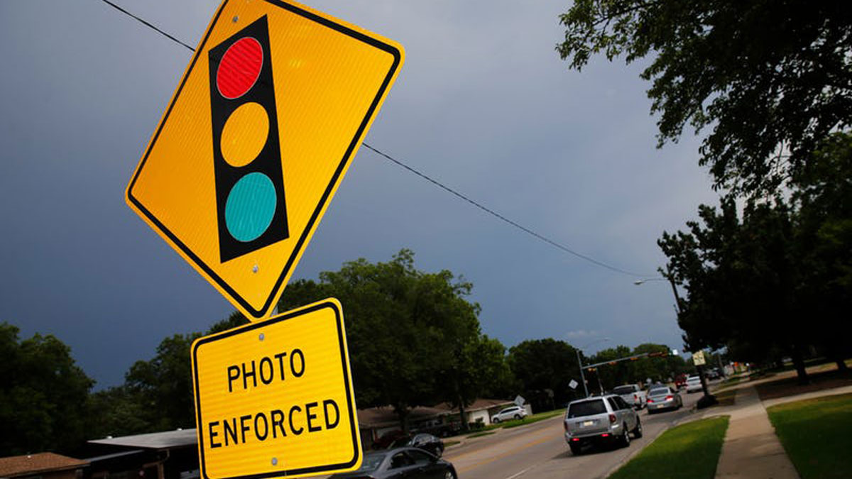 Gov. Abbott Says It's Time to Get Rid of Red-Light Cameras