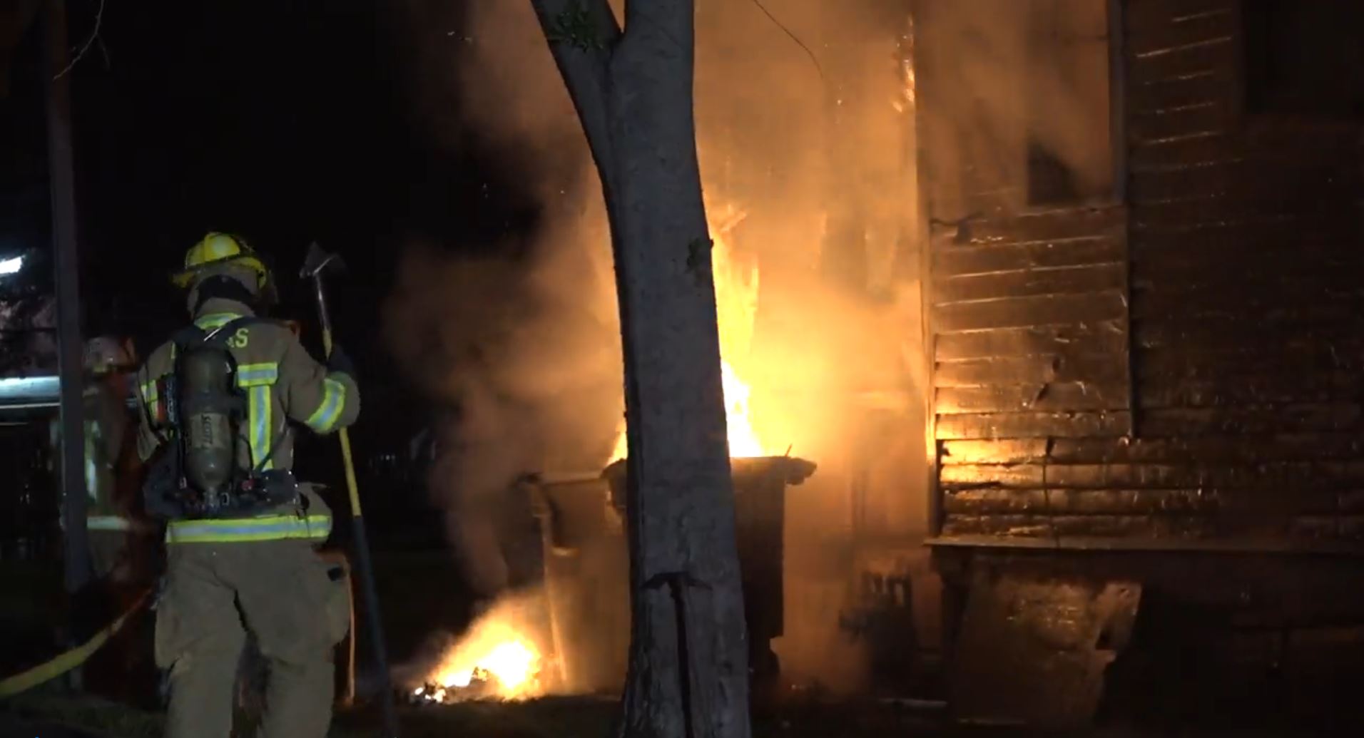 No Injuries in Dallas House Fire