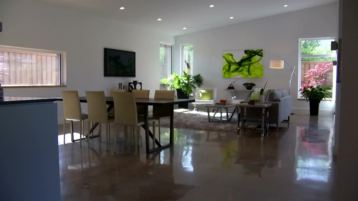 Peek Inside a Modern, Energy-Efficient Dallas Home