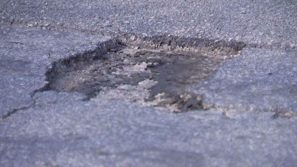 Facebook Group Aims to Fix Dallas Roads