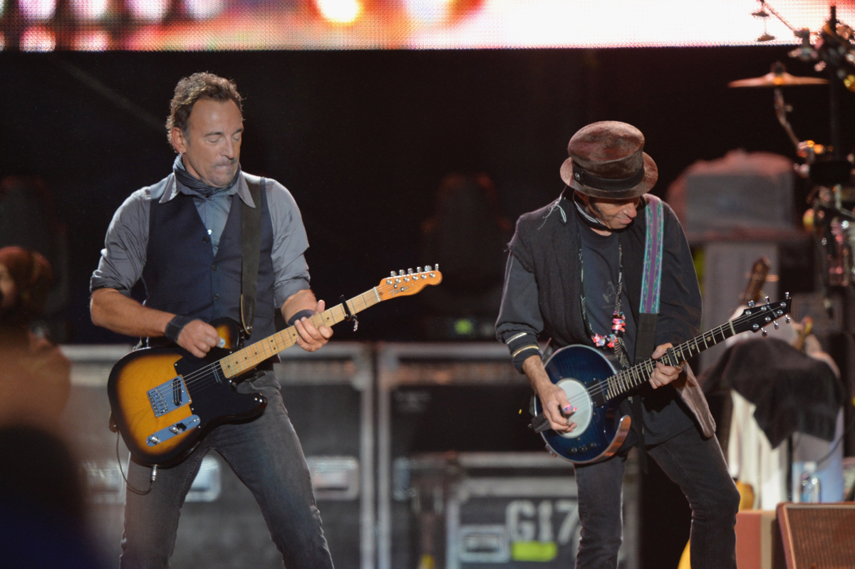Bruce Springsteen Guitarist's Guitars Stolen in Dallas