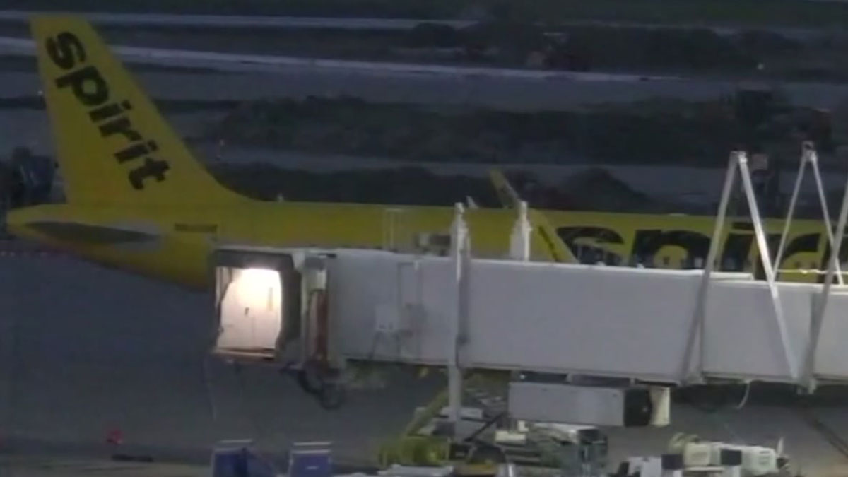Spirit Airlines Flight Diverted to Tulsa, Sits on Tarmac for Over Three Hours