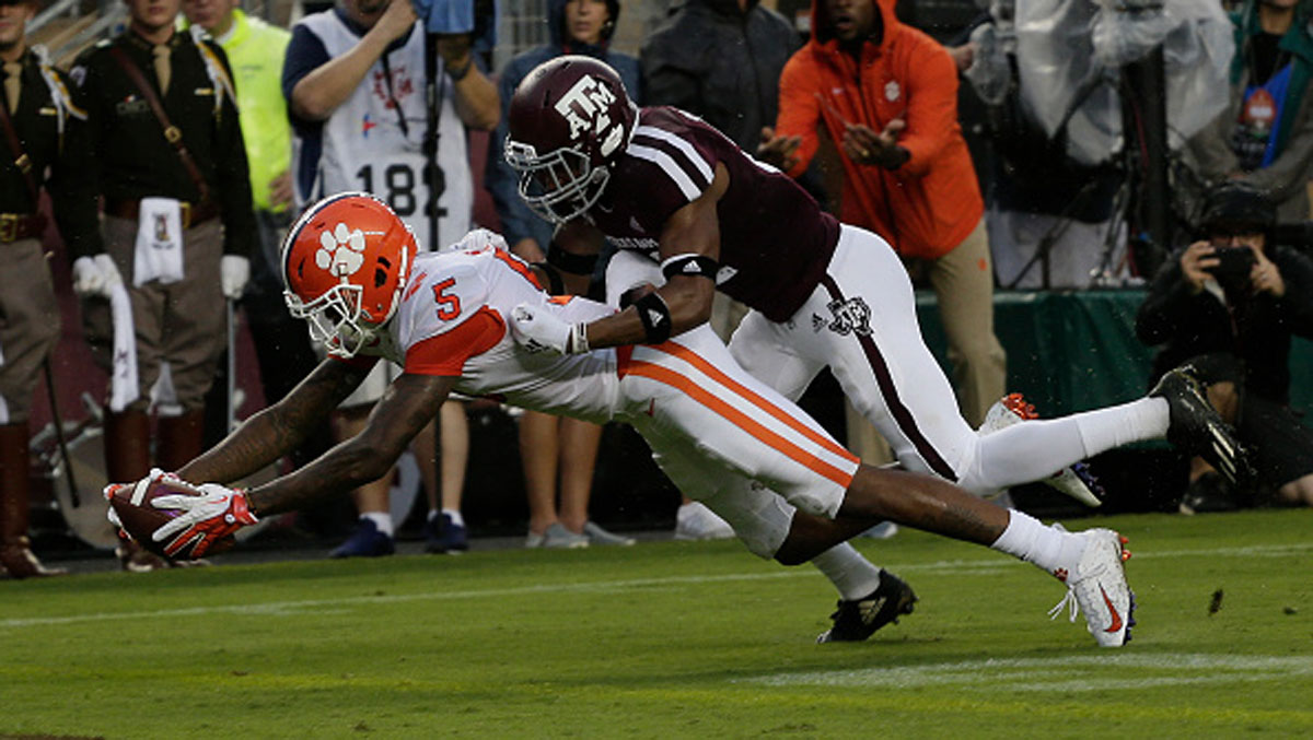 No. 2 Clemson Outlasts Texas A&M