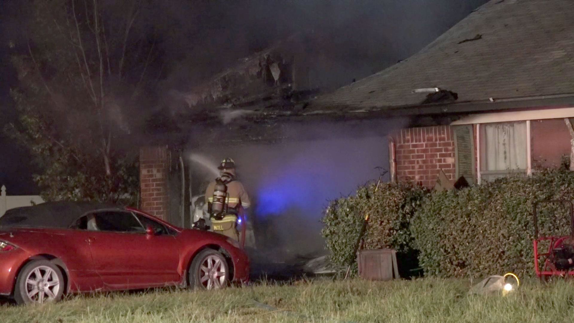 Man Severely Burned in South Arlington House Fire
