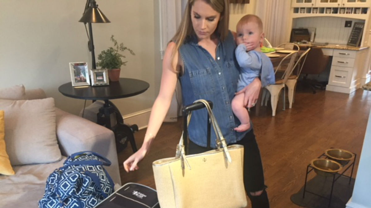 Breastfeeding Mother Mortified by Airline Carry-on Fray