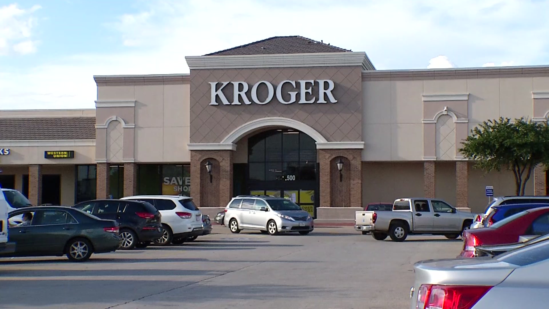 Kroger Reopens After 'Rodent Issues' Forced Closure