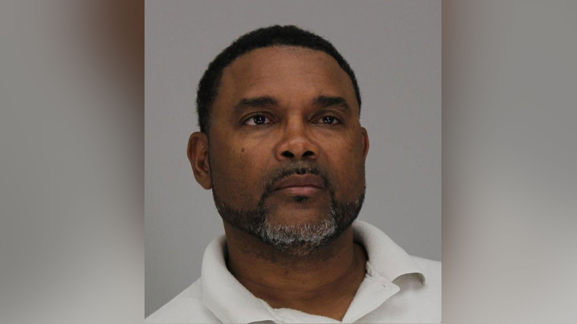 Dallas Animal Services Officer Charged With Abusing Kitten