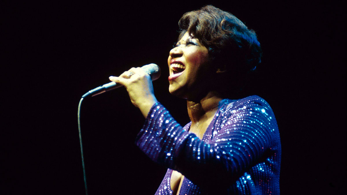 The Queen of Soul Aretha Franklin Dies at 76