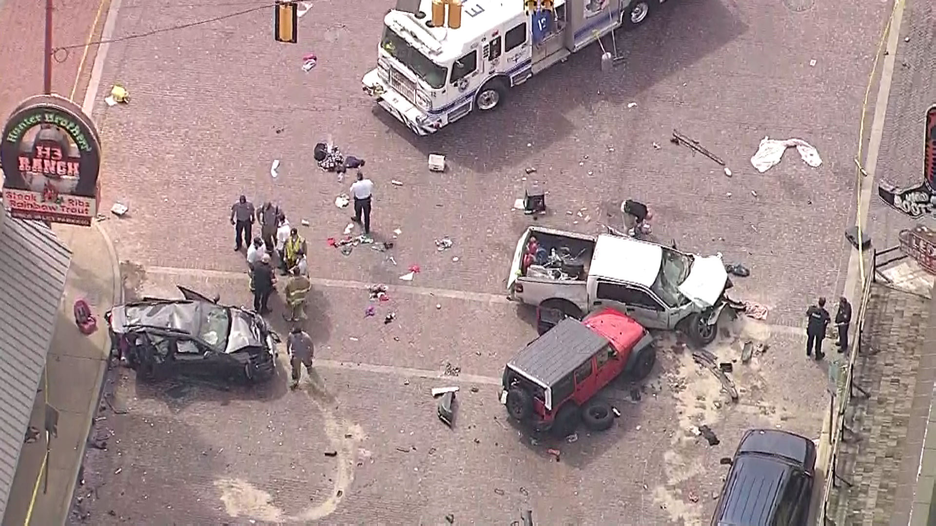 1 Dead, 4 Injured in Crash in Fort Worth Stockyards