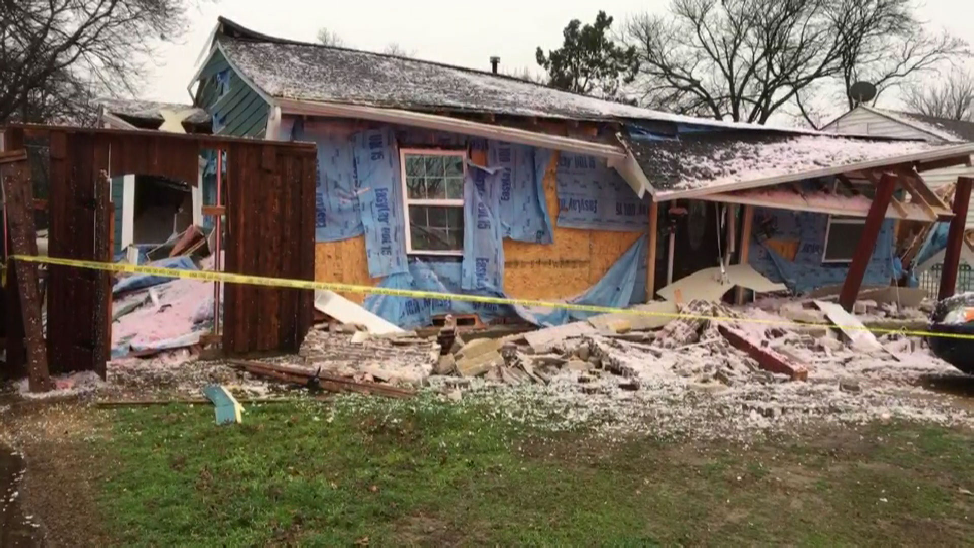 Child Killed in Dallas Home Explosion, Evacuations Ordered