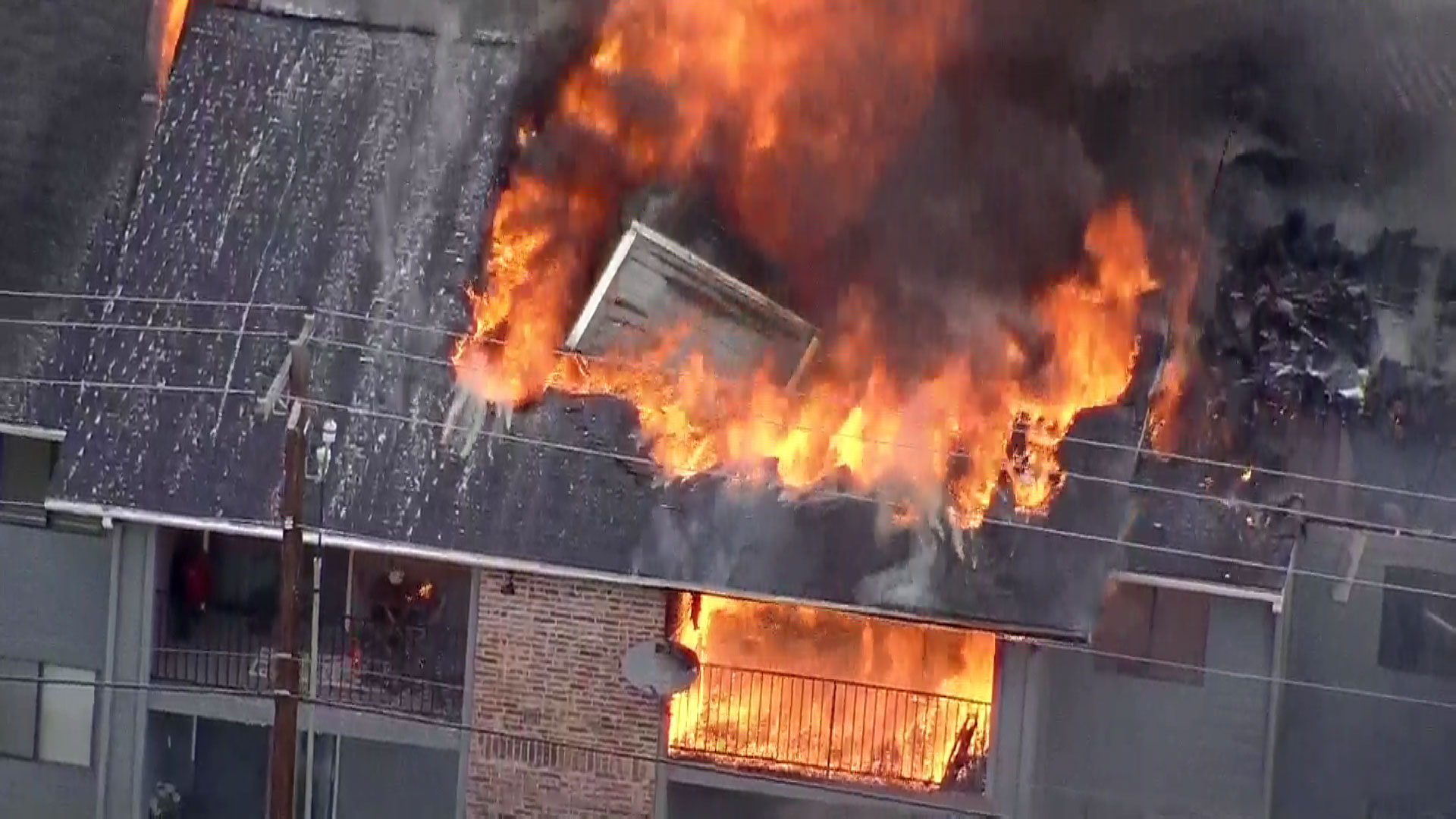 Dozens Displaced After Large Fire in Irving Apartment