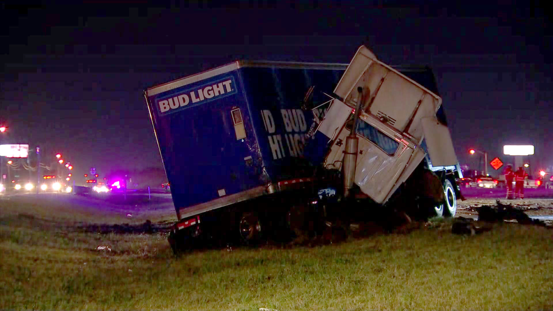 Fort Worth Man Killed in Wrong Way Crash With 18-Wheeler