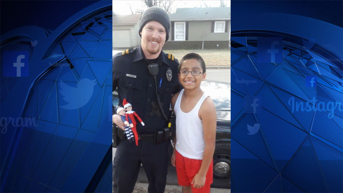 Haltom City Police Help Mom with Elf on a Shelf