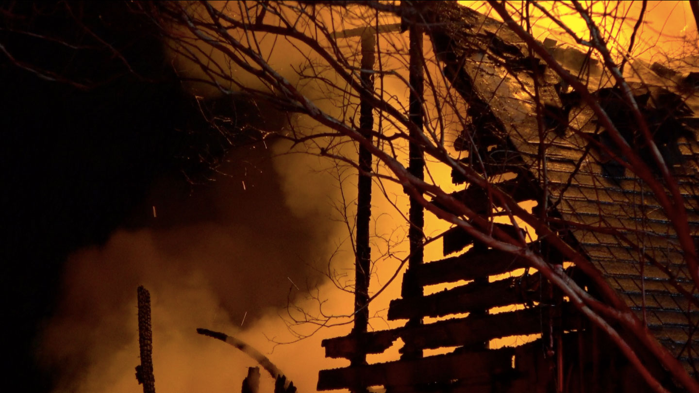 1 Dead in Large Fire at Oak Cliff Home