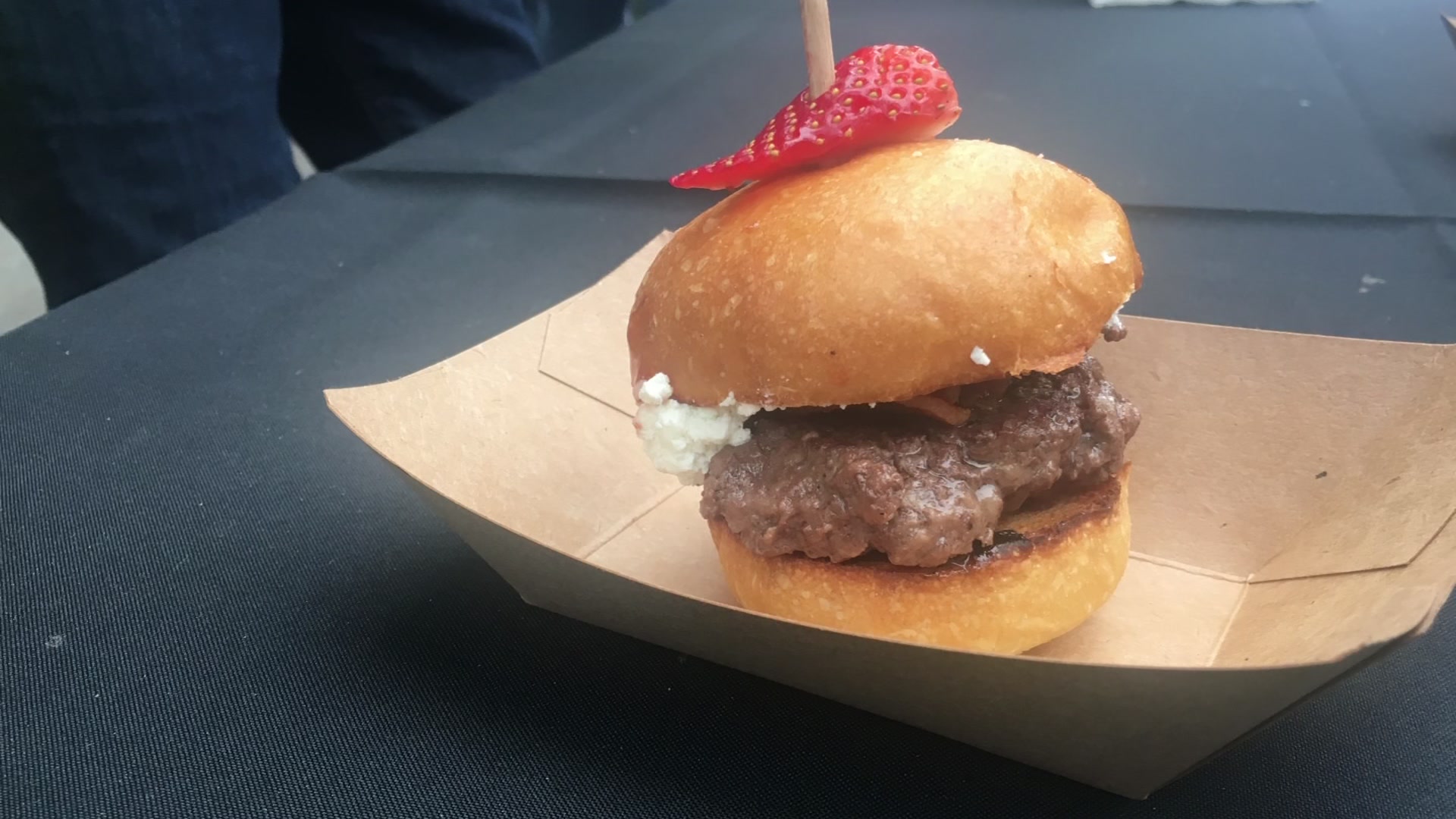 Easy Slider Wins in Fort Worth Food & Wine Competition