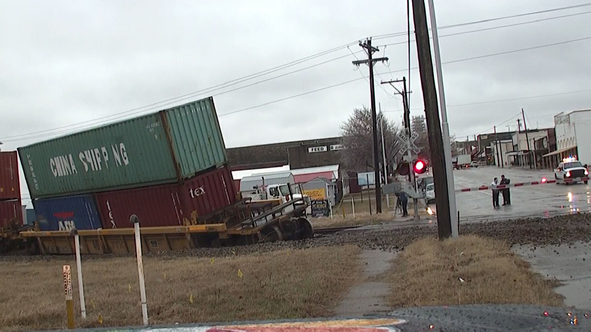 Crews Remove Derailed Train in Weatherford